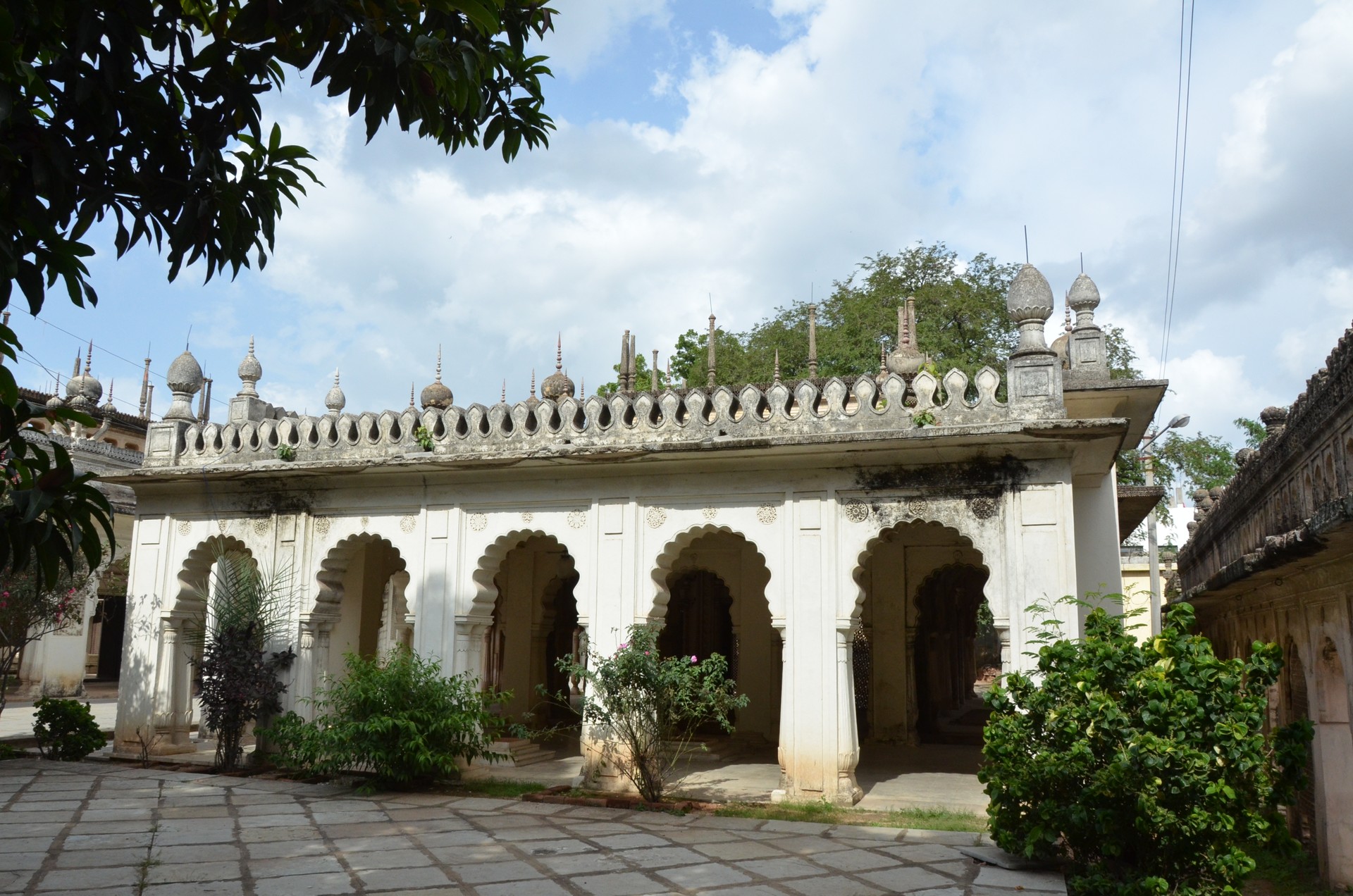 Paigah Tombs Maqhbara Shums cover